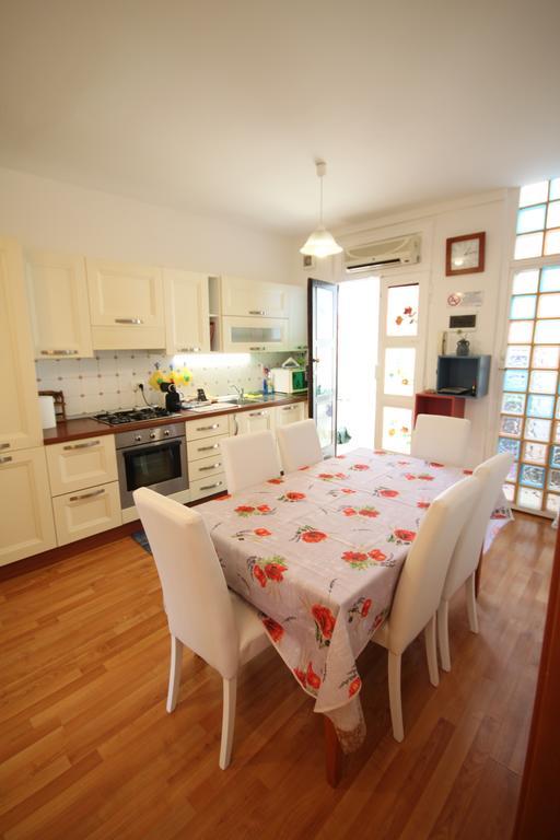 Casa Savio Apartment เวโรนา ภายนอก รูปภาพ
