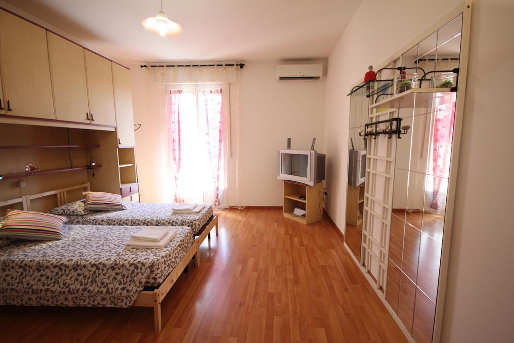 Casa Savio Apartment เวโรนา ภายนอก รูปภาพ